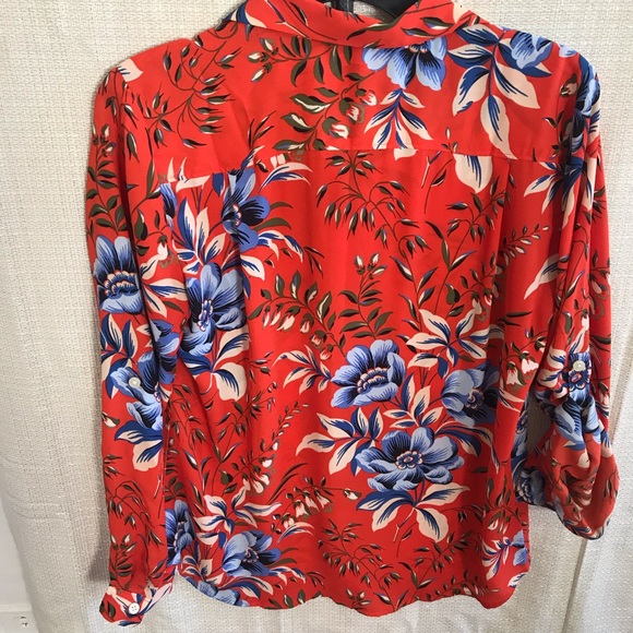 Floral button down - Picture 2 of 4